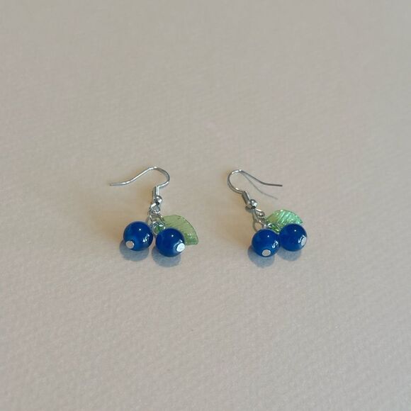 Blueberry Earrings S861 - Picture 3 of 4